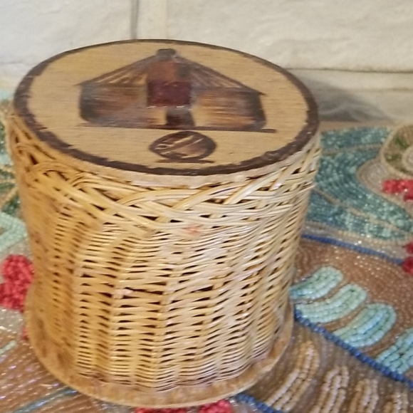 Vintage Handcrafted coasters with storing jar - Picture 8 of 8